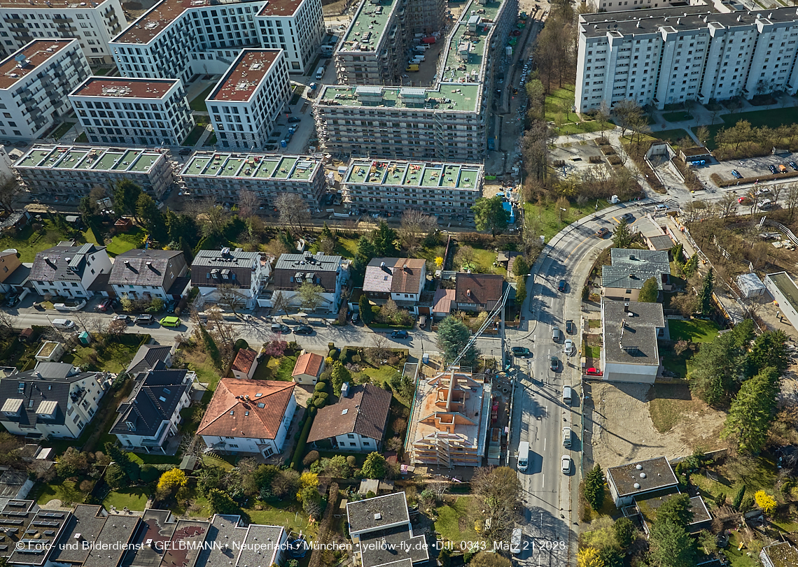 21.03.2023 - Luftbilder von der Baustelle Niederalmstraße 16 in Neuperlach